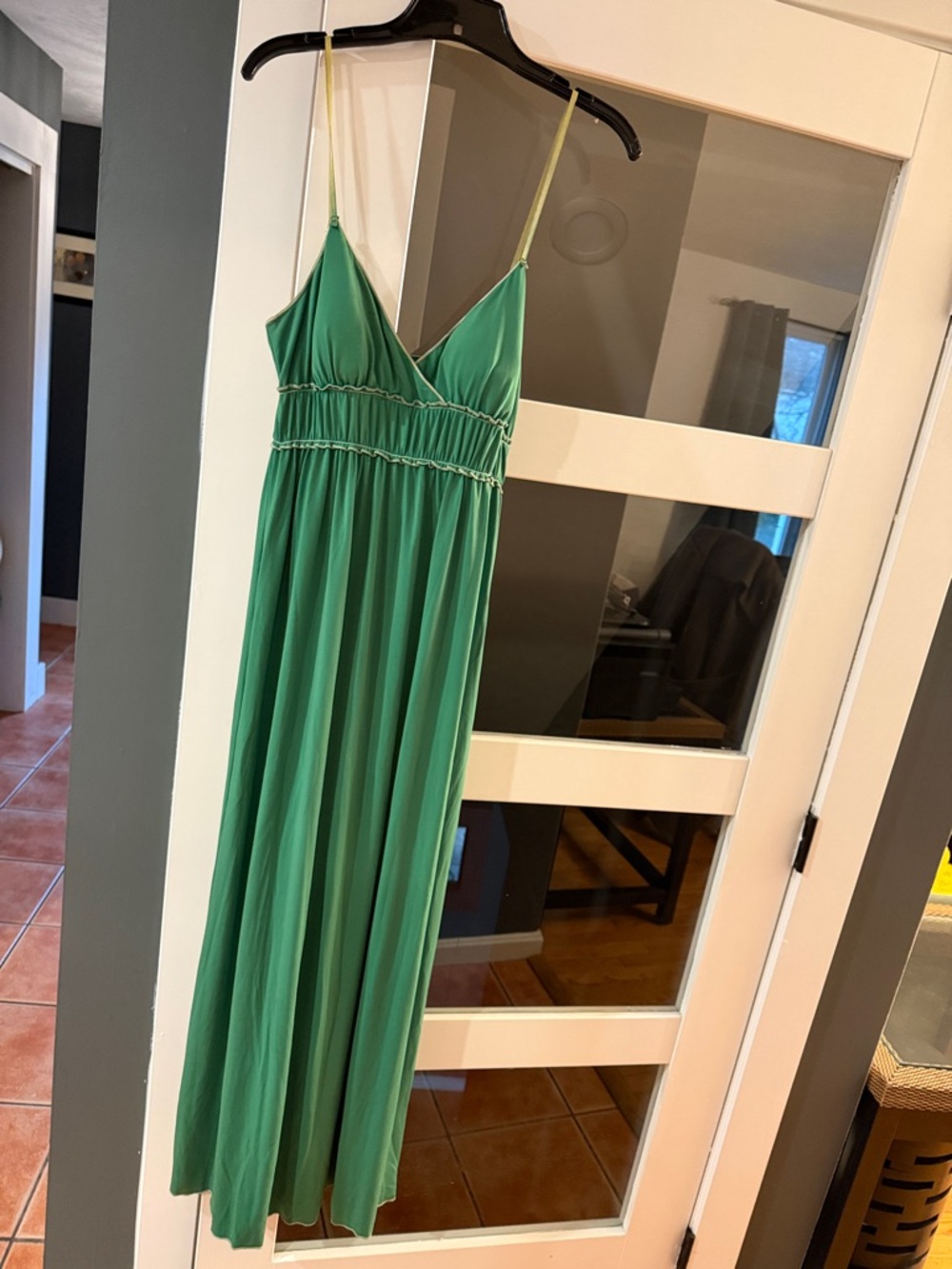 Max Studio Elegant Green Spaghetti-Strap Maxi Dress